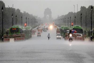 दिल्ली-नोएडा में बारिश ने मौसम हुआ खुशनुमा, आज भी होगी बूंदाबांदी, IMD ने जारी किया येलो अलर्ट
