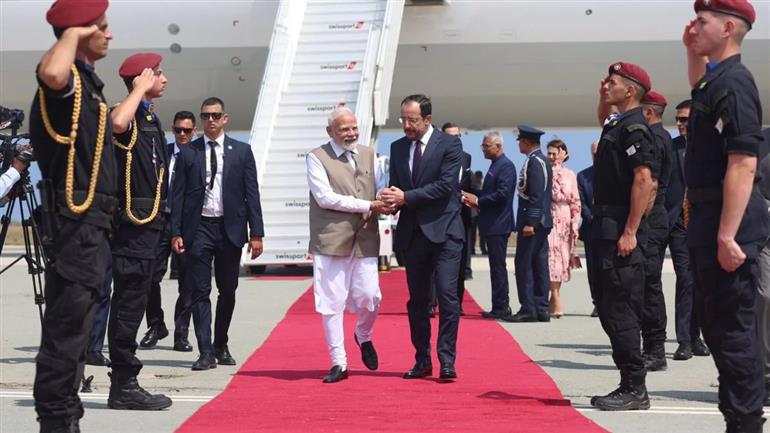 India-Cyprus trade reaches $150 million: भारत-साइप्रस व्यापार 150 मिलियन डॉलर तक पहुंचा: प्रधानमंत्री मोदी ने CEO फोरम में जताई साझेदारी की नई संभावनाएं