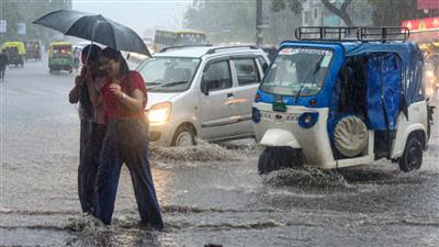 Heavy rain alert issued from Punjab, Haryana, UP to Himachal: मौसम अपडेट: पंजाब, हरियाणा, यूपी से लेकर हिमाचल तक भारी बारिश का अलर्ट जारी