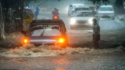 Heavy rain in Delhi-NCR brings relief from heat, but traffic jam becomes a headache: दिल्ली-एनसीआर में झमाझम बारिश से गर्मी से राहत, लेकिन ट्रैफिक जाम बना सिरदर्द
