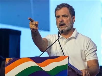 Controversy over Rahul Gandhi's voter list: Election Commission called it misleading, Congress leader reiterated his demand: राहुल गांधी की मतदाता सूची पर विवाद: चुनाव आयोग ने बताया भ्रामक, कांग्रेस नेता ने दोहराई मांग