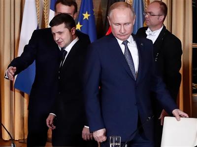 New twist in Russia-Ukraine tension: रूस-यूक्रेन तनाव में नया मोड़: जेलेंस्की की बातचीत की पेशकश पर रूस का हवाई हमला, 7 लाख सैनिक तैनात