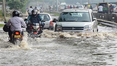 Flood havoc from Punjab to Rajasthan: पंजाब से राजस्थान तक बाढ़ का कहर: बारिश थमने का नाम नहीं, हालात बने गंभीर