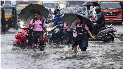 महाराष्ट्र में फिर बारिश से आफत, मुंबई में जनजीवन प्रभावित