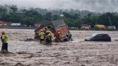 ChatGPT said: देहरादून में बादल फटने का कहर: 13 की मौत, सैकड़ों लोग सुरक्षित स्थानों पर भेजे गए
