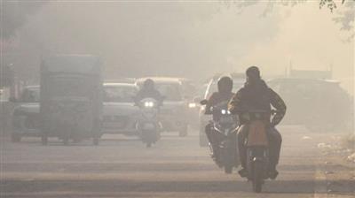 दिल्ली में दमघोंटू हवा का कहर जारी, AQI 400 के पार, सारे उपाय फेल! दक्षिण भारत में भारी बारिश का अलर्ट