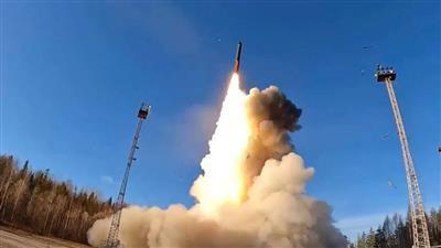 Russia-US Power Showdown: अजेय मिसाइल दागकर पुतिन ने ट्रंप को दिखाया अपना दम