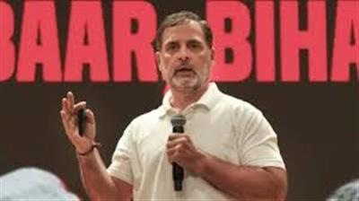 राहुल गांधी पर 272 दिग्गजों का प्रहार! चुनाव आयोग पर सवाल उठाने पर लगी कड़ी फटकार