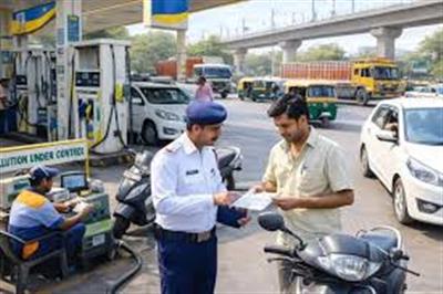 दिल्ली में आज से सख्ती: बिना PUC नहीं मिलेगा पेट्रोल-डीज़ल, 580 पुलिसकर्मियों के साथ ‘नो फ्यूल’ अभियान शुरू
