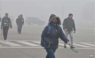 Delhi faces a red alert for cold weather, four days of 'very poor' air quality, and IMD issues orange alert for fog.: दिल्ली में ठंड का रेड अलर्ट जैसा हाल! 4 दिन तक शीत लहर, हवा ‘बहुत खराब’, कोहरे पर IMD का ऑरेंज अलर्ट