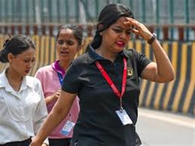 फरवरी में ही तपने लगा राजस्थान-MP! 35°C पार पारा, उधर अटल टनल के पास ताजा बर्फबारी