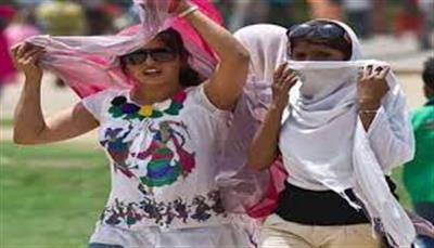 मार्च की शुरुआत में ही तपने लगी दिल्ली: तीन साल का रिकॉर्ड टूटा, वीकेंड पर 35°C का अलर्ट!