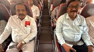 कर्नाटक में सियासी घमासान! 30 विधायक दिल्ली पहुंचे, कैबिनेट फेरबदल की बड़ी मांग