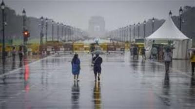दिल्ली में मौसम ने ली करवट: झमाझम बारिश से गर्मी हुई छूमंतर!