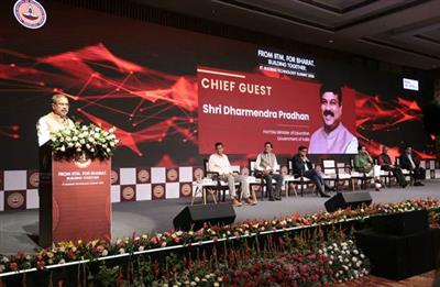 श्री धर्मेंद्र प्रधान ने दिल्ली में आईआईटी मद्रास के प्रौद्योगिकी शिखर सम्मेलन का उद्घाटन किया, जिसमें उद्योग, शिक्षा जगत और सरकार राष्ट्र निर्माण के लिए एक साथ आए