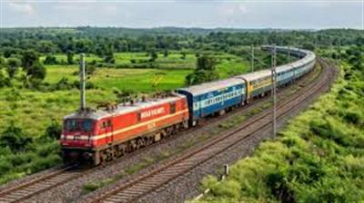 भारतीय रेलवे ने गुजरात में कच्छ क्षेत्र में रेल क्षमता बढ़ाने और रेल संपर्क को मजबूत करने के उद्देश्य से 493 करोड़ रुपये की लागत वाली आदिपुर-भुज दोहरीकरण परियोजना को मंजूरी दी
