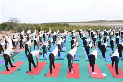 आईटीआरए जामनगर ने अंतर्राष्ट्रीय योग दिवस 2026 से पहले 100-दिवसीय योग अभियान पूरा किया, 4,500 से ज़्यादा लोग जुड़े