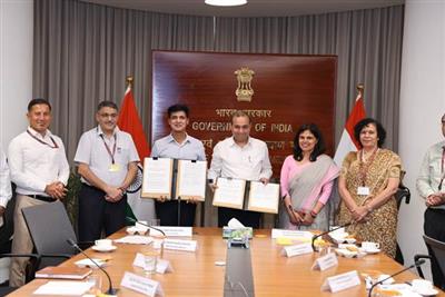 स्पोर्ट्स मेडिसिन और एथलीटों की देखभाल को बेहतर बनाने के लिए स्पोर्ट्स इंजरी सेंटर, सफदरजंग अस्पताल और भारतीय खेल प्राधिकरण ने समझौता ज्ञापन पर हस्ताक्षर किए