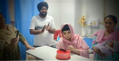 उद्घाटन से देखभाल तक: पीजीआईएमईआर ने उन्नत मातृ एवं शिशु केंद्र में पहले मां-बच्चे के जोड़ों का स्वागत किया