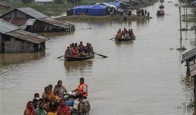 असम की बाढ़: 4.45 लाख लोग प्रभावित, पीड़ितों को सरकार से मदद की दरकार