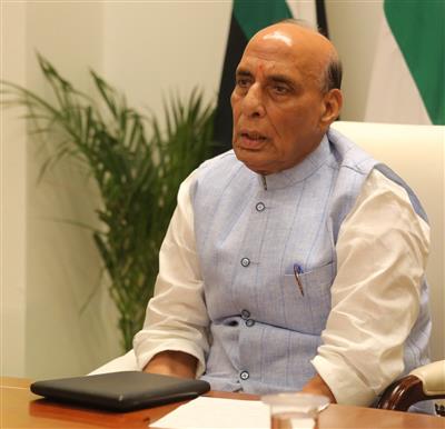 रक्षा मंत्री ने लखनऊ स्थित कमांड अस्पताल (केंद्रीय कमान) में डिपार्टमेंट ऑफ मिलिट्री मेडिसिन का वर्चुअल माध्यम से उद्घाटन किया