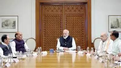 प्रधानमंत्री ने पश्चिम एशिया में जारी संघर्ष के हालात की समीक्षा के लिए सीसीएस की बैठक की अध्यक्षता की