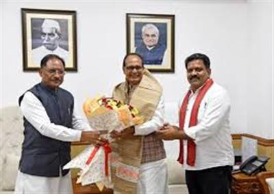 दिल्ली में केंद्रीय मंत्री श्री शिवराज सिंह चौहान से मिले छत्तीसगढ़ के मुख्यमंत्री श्री विष्णु देव साय