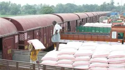 जुलाई 2025 के मुकाबले जुलाई 2026 में भारतीय रेल ने माल ढुलाई में 9 प्रतिशत की बढ़ोतरी दर्ज की; इस साल जुलाई में 141 मिलियन टन से ज्‍यादा माल ढुलाई