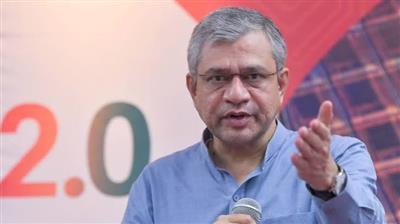 केंद्रीय मंत्रिमंडल ने पांच मल्टीट्रैकिंग परियोजनाओं को मंजूरी दी है जो तमिलनाडु, आंध्र प्रदेश, कर्नाटक और तेलंगाना राज्यों के 17 जिलों में फैली हैं, इससे भारतीय रेल के मौजूदा नेटवर्क में लगभग 540 किलोमीटर की वृद्धि होगी