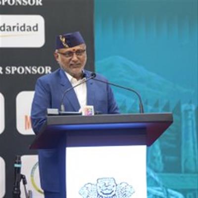 उपराष्ट्रपति ने चाय उद्योग को आधुनिक बनाने, अनुसंधान को मजबूत करने और वैश्विक बाजारों के लिए भारतीय चाय ब्रांड बनाने का आह्वान किया