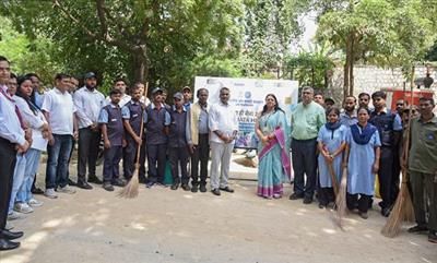 केंद्रीय राज्य मंत्री डॉ. एल. मुरुगन ने आईआईएमसी में स्वच्छता ही सेवा गतिविधियों में भाग लिया