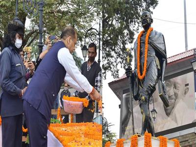 राज्यपाल व मुख्यमंत्री ने महात्मा गांधी और लाल बहादुर शास्त्री को दी श्रद्धांजलि